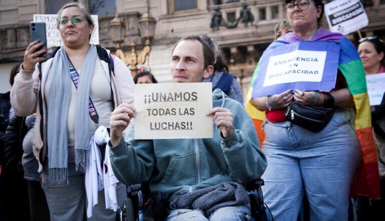 Al odio se lo derrota en las calles